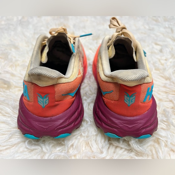 Hoka Speedgoat 5 Size 7.5 - Picture 8 of 10